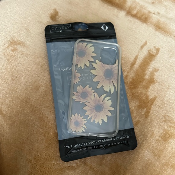 Casley Classic iphone 11 Case - Picture 2 of 2